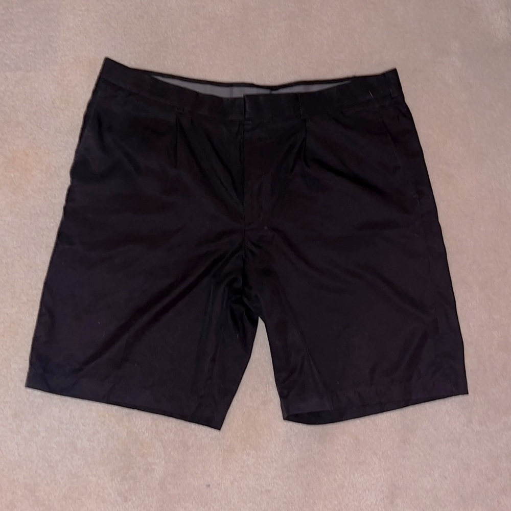 Men’s Golf Shorts, Walter Hagen, Black, W40 - Excellent Condition